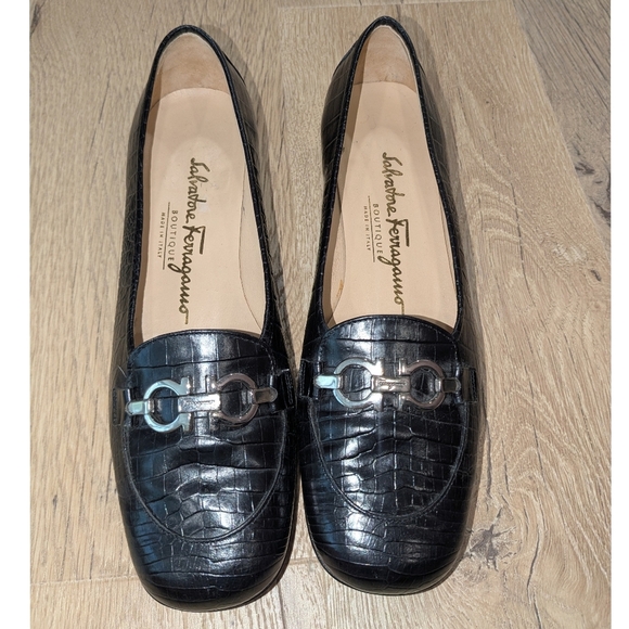 Vintage Ferragamo Gancini Logo Loafer - Picture 2 of 8